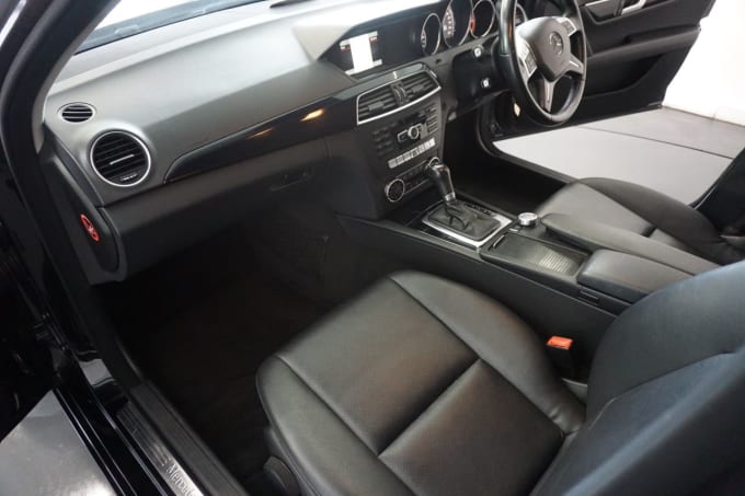 2025 Mercedes-benz C-class