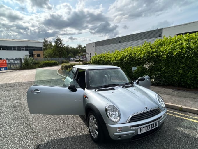 2025 Mini Hatch