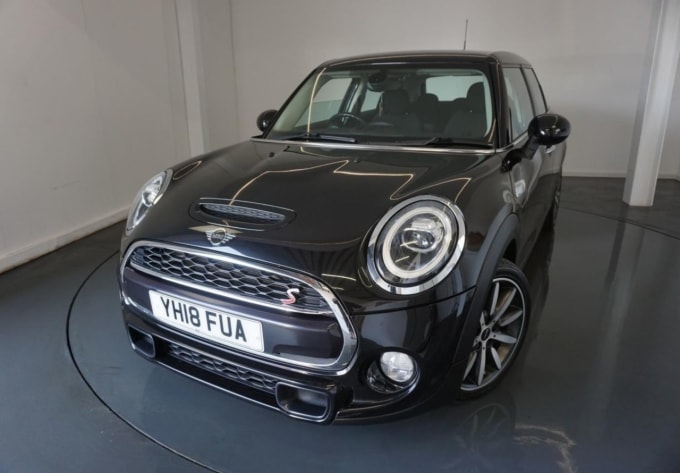 2025 Mini Hatch