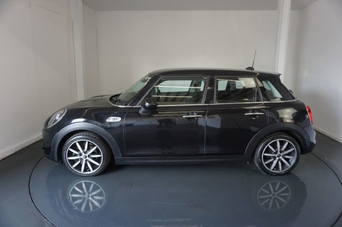 2025 Mini Hatch