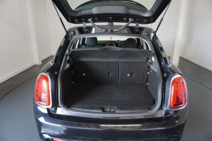 2025 Mini Hatch