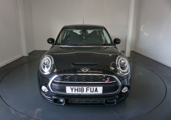 2025 Mini Hatch