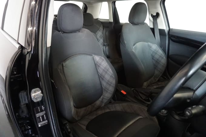 2025 Mini Hatch