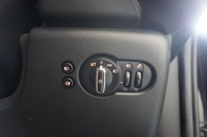 2025 Mini Hatch