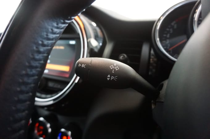 2025 Mini Hatch