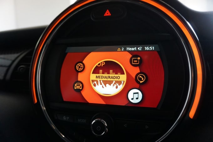 2025 Mini Hatch