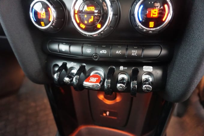 2025 Mini Hatch