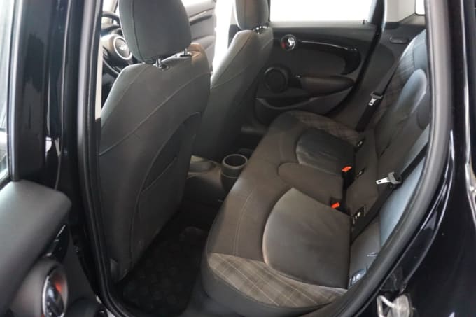 2025 Mini Hatch