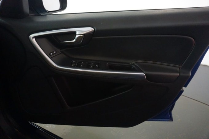 2025 Volvo S60