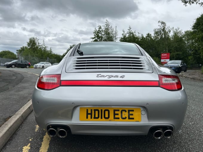 2025 Porsche 911