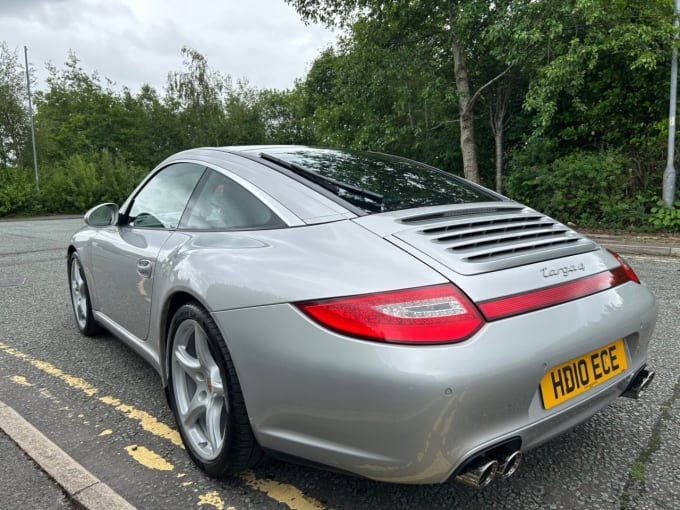 2025 Porsche 911