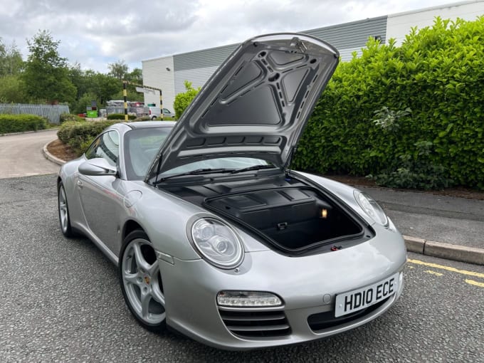 2025 Porsche 911