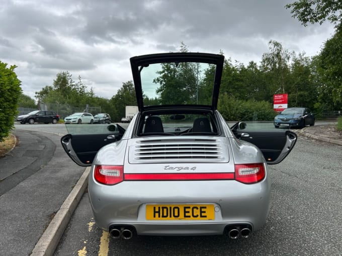 2025 Porsche 911