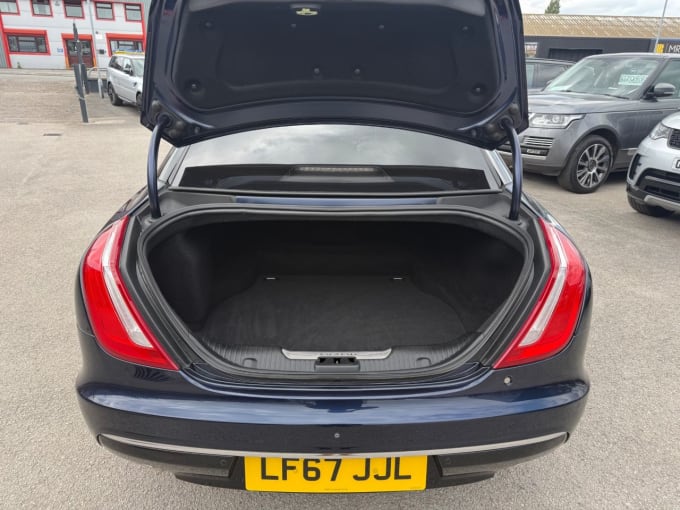 2025 Jaguar Xj