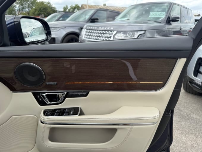 2025 Jaguar Xj