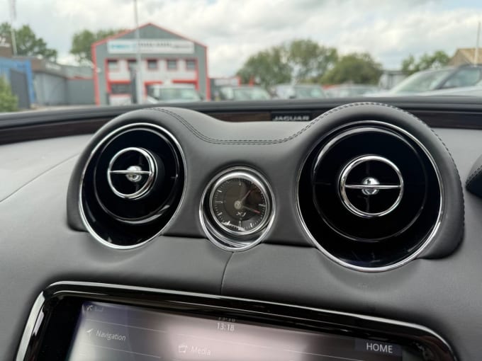 2025 Jaguar Xj