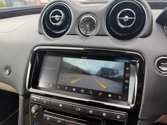 2025 Jaguar Xj
