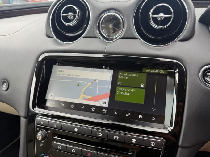 2025 Jaguar Xj