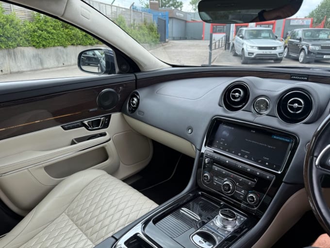 2025 Jaguar Xj