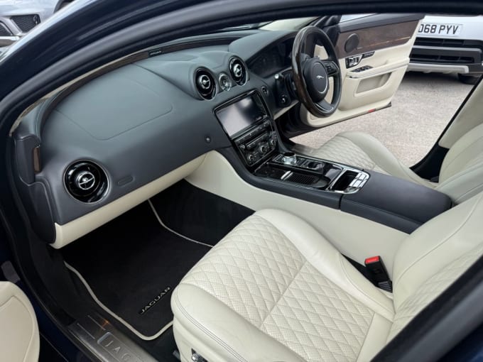2025 Jaguar Xj