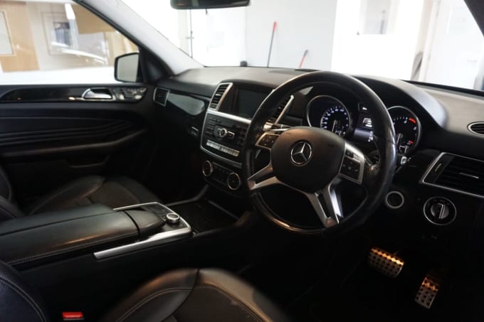 2025 Mercedes-benz M-class