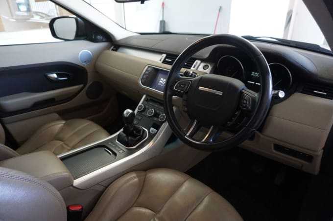 2025 Land Rover Range Rover Evoque