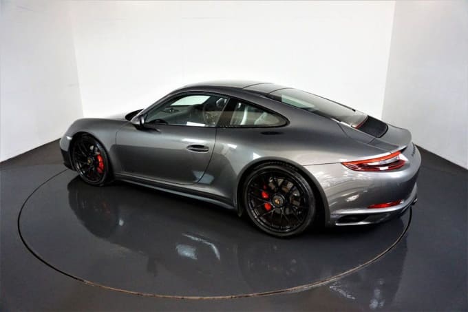 2018 Porsche 911