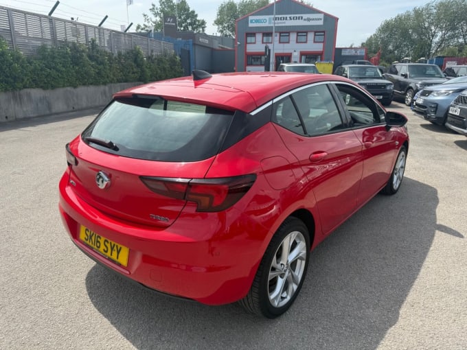 2025 Vauxhall Astra