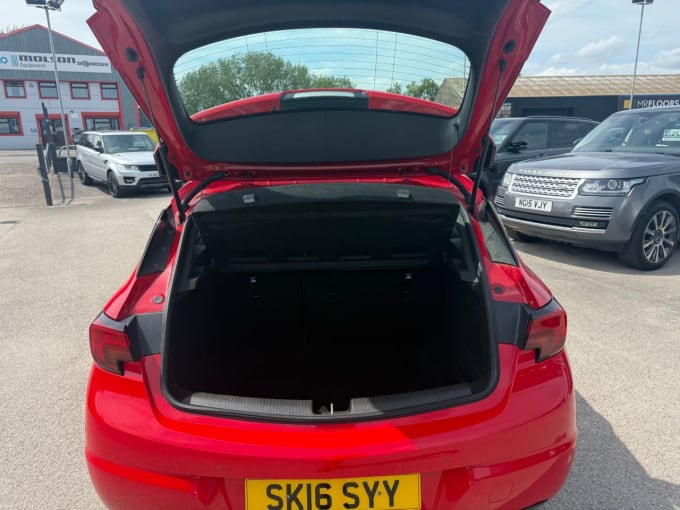 2025 Vauxhall Astra