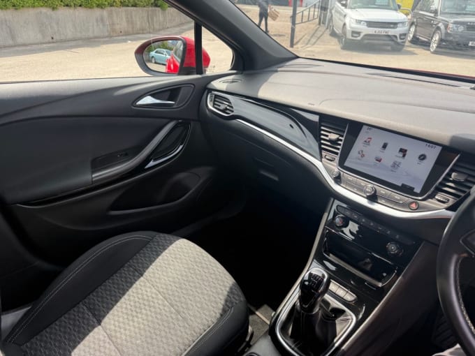 2025 Vauxhall Astra