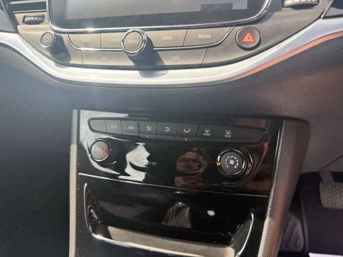 2025 Vauxhall Astra
