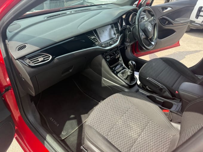 2025 Vauxhall Astra