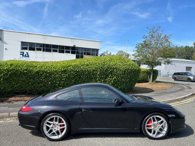 2025 Porsche 911