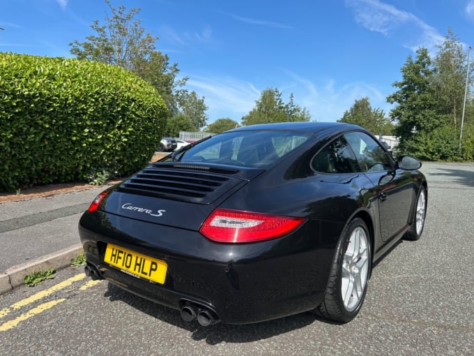 2025 Porsche 911
