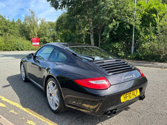 2025 Porsche 911