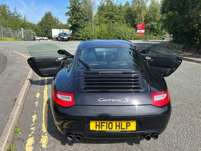 2025 Porsche 911