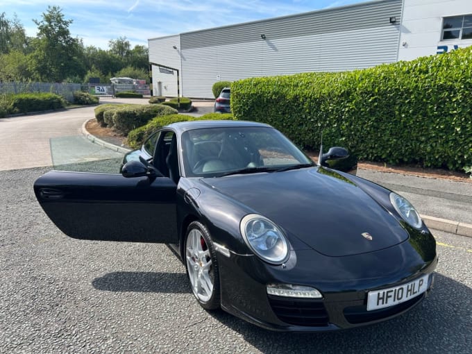 2025 Porsche 911
