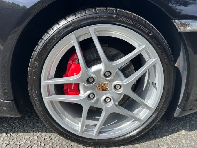 2025 Porsche 911