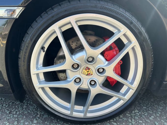 2025 Porsche 911