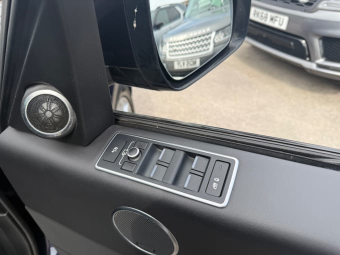 2025 Land Rover Range Rover
