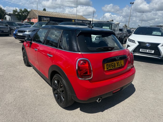 2025 Mini Hatch