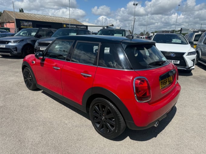 2025 Mini Hatch