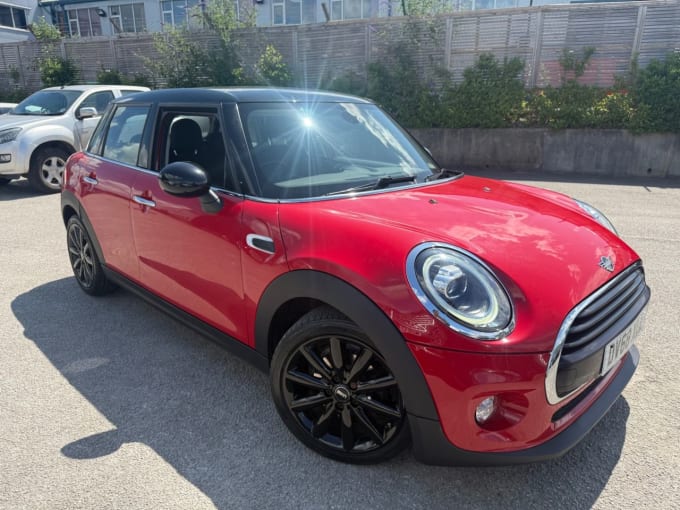 2025 Mini Hatch