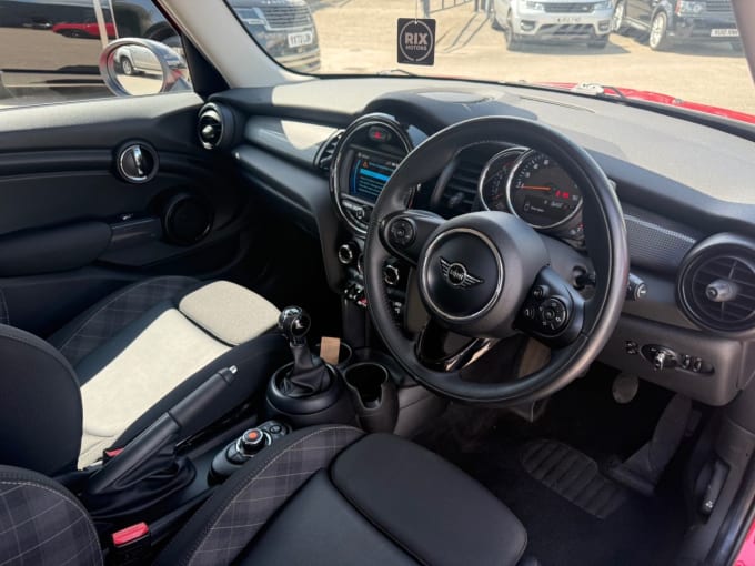 2025 Mini Hatch