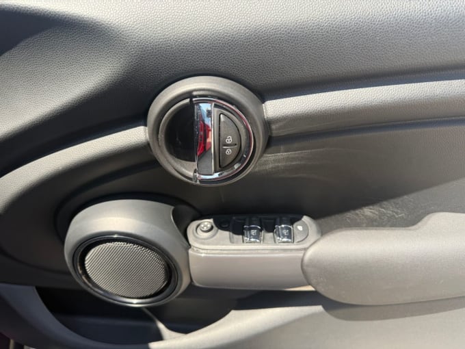 2025 Mini Hatch