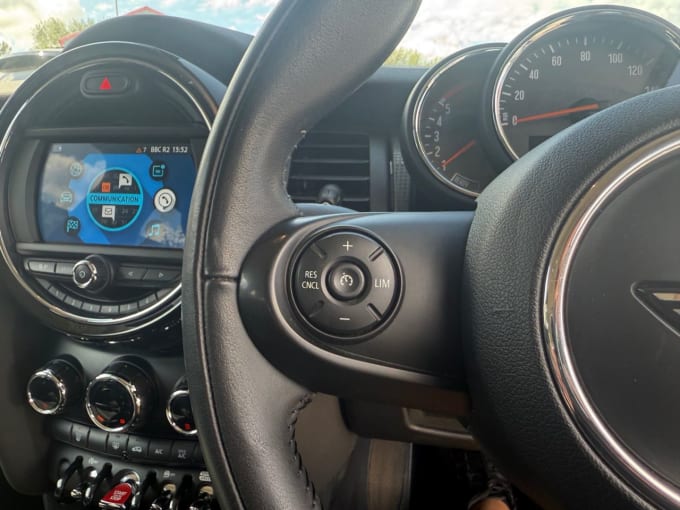 2025 Mini Hatch