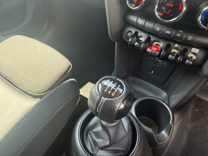 2025 Mini Hatch