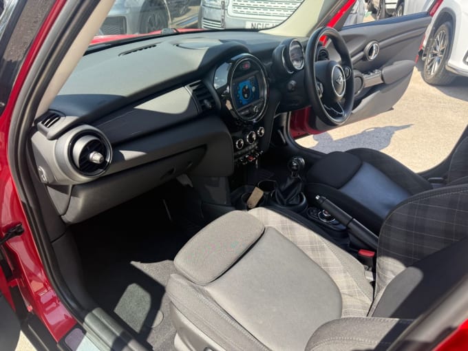 2025 Mini Hatch