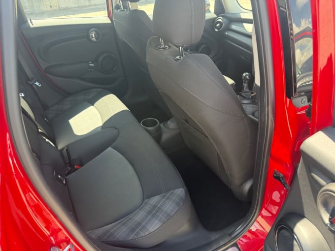 2025 Mini Hatch