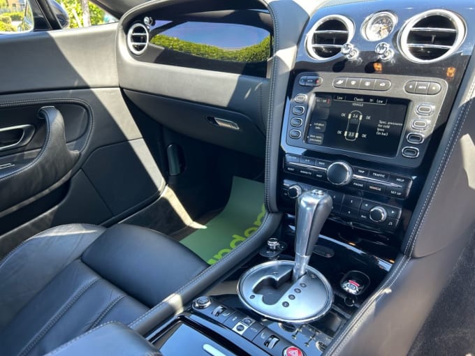 2025 Bentley Continental